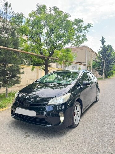 Toyota Prius-2