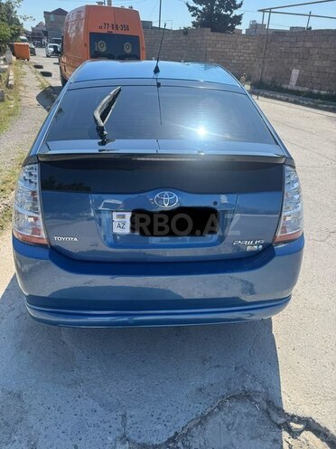Toyota Prius-2