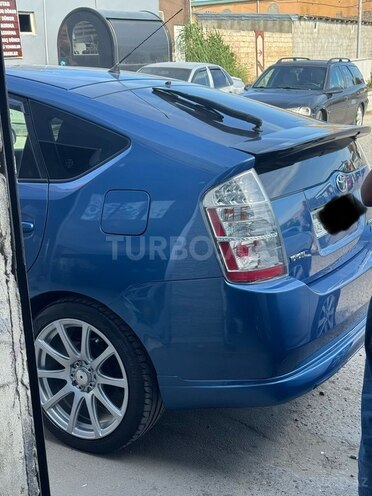 Toyota Prius-3