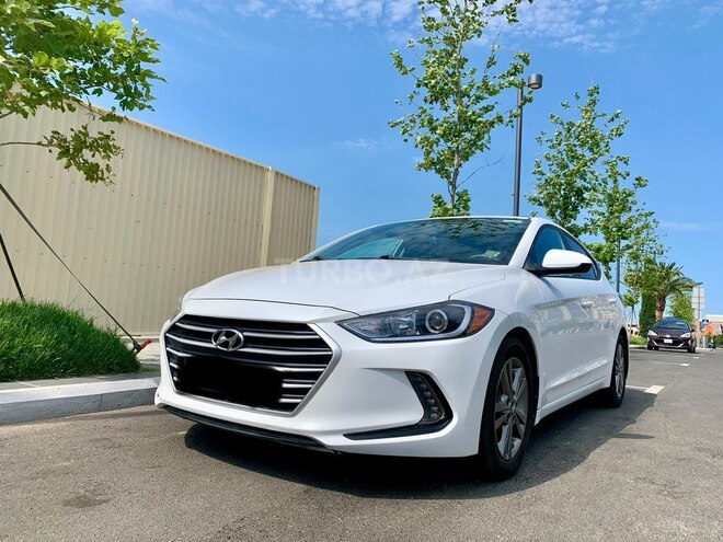 Hyundai Elantra-7