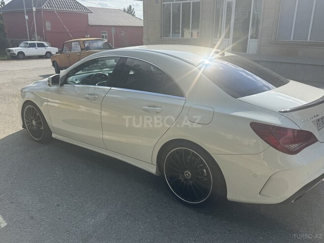 Mercedes CLA 250 4MATIC-4