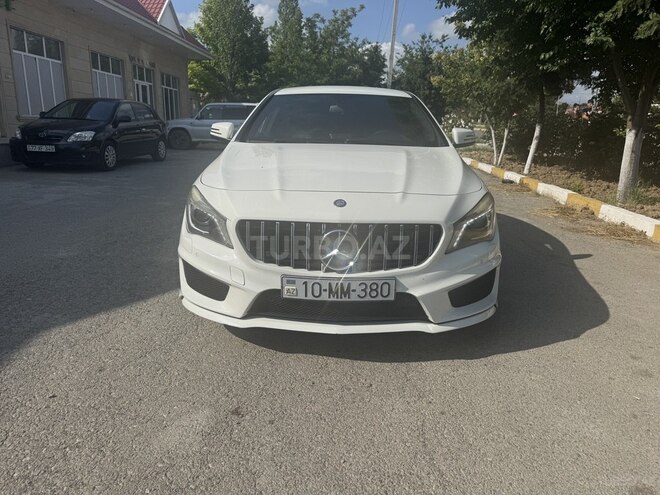 Mercedes CLA 250 4MATIC-1