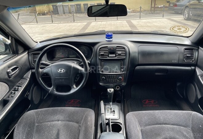Hyundai Sonata-11