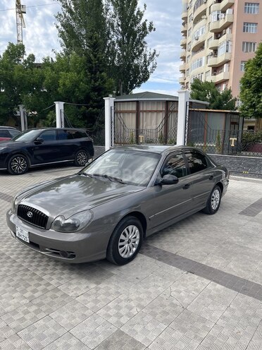Hyundai Sonata-4