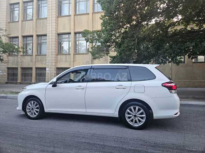 Toyota Corolla Fielder-4
