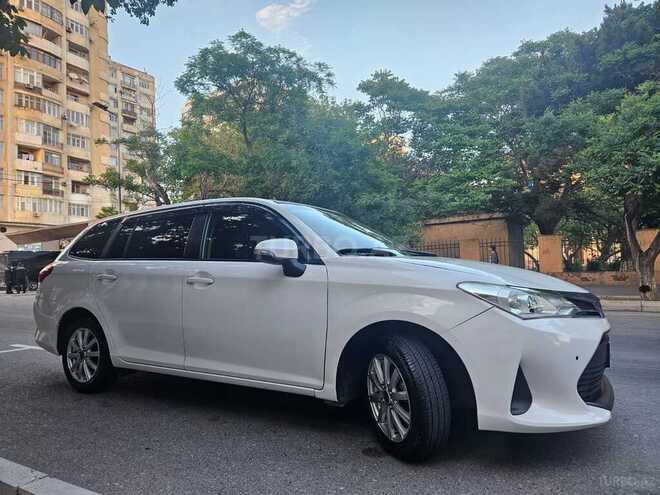Toyota Corolla Fielder-8