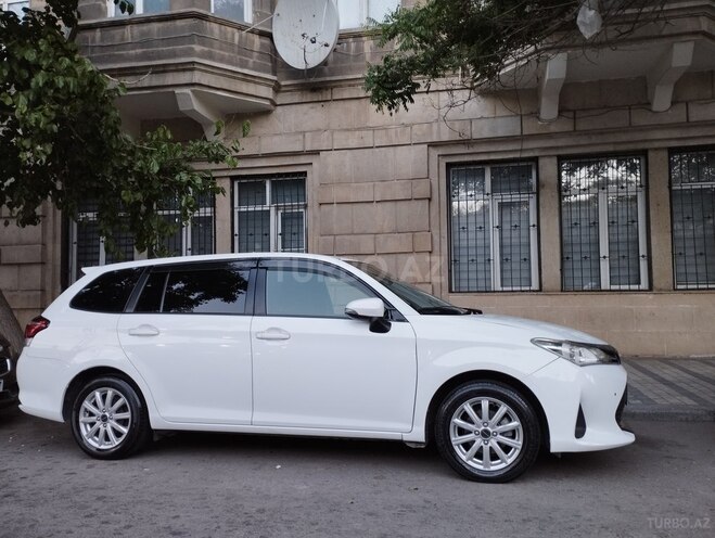 Toyota Corolla Fielder-7