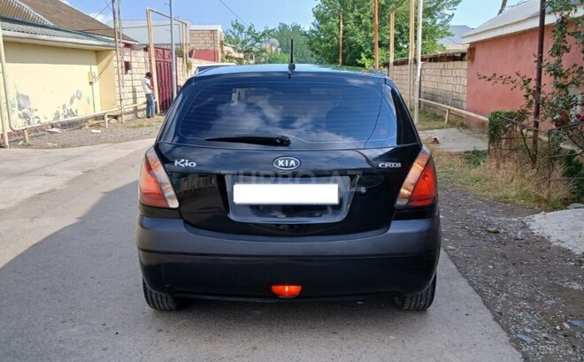 Kia Rio-5