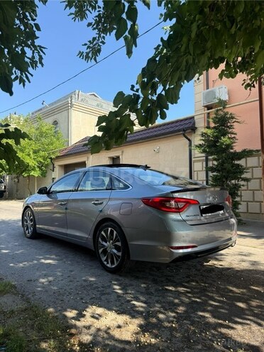 Hyundai Sonata-6