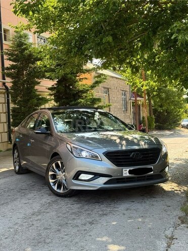 Hyundai Sonata-1