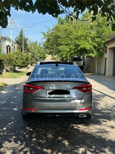 Hyundai Sonata-4
