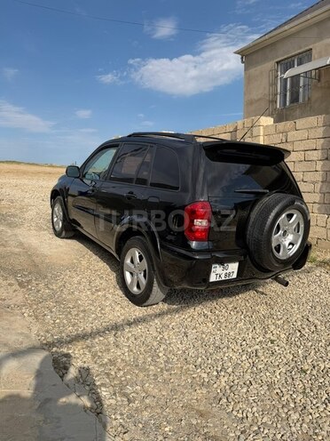 Toyota RAV4-7