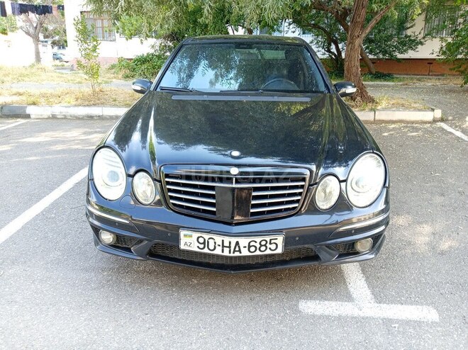 Mercedes E 500 4MATIC-1