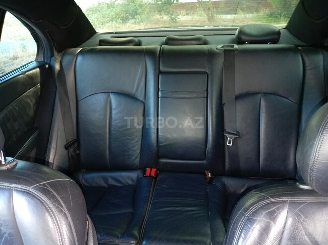 Mercedes E 500 4MATIC-8