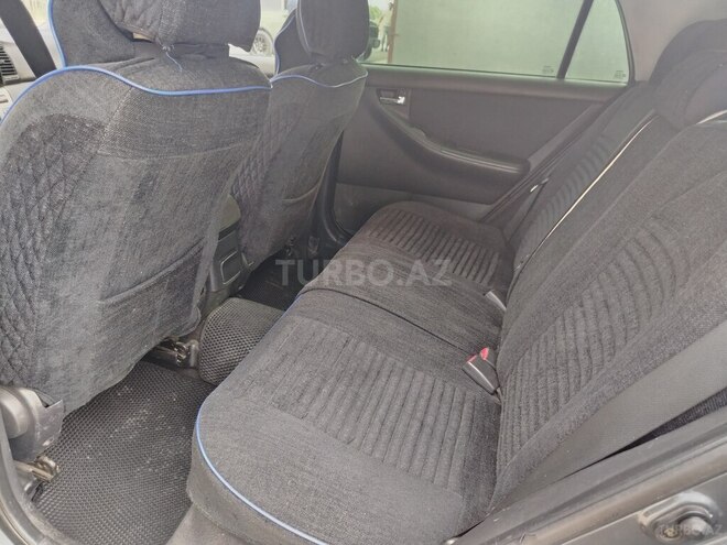 Toyota Corolla-6