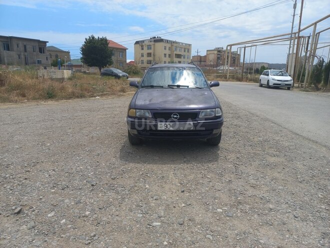 Opel Astra-1