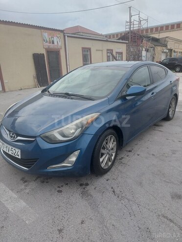 Hyundai Elantra-4