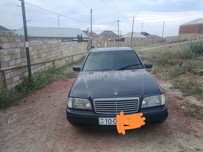 Mercedes C 220-1