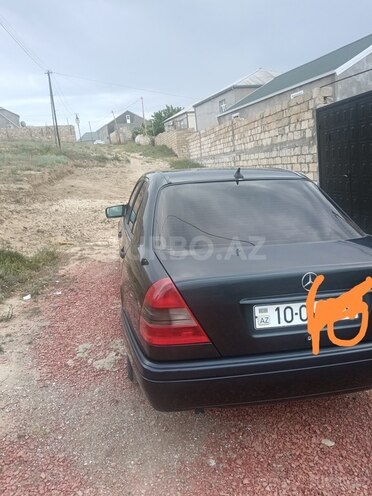 Mercedes C 220-2