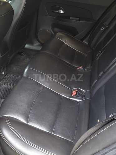 Chevrolet Cruze-6