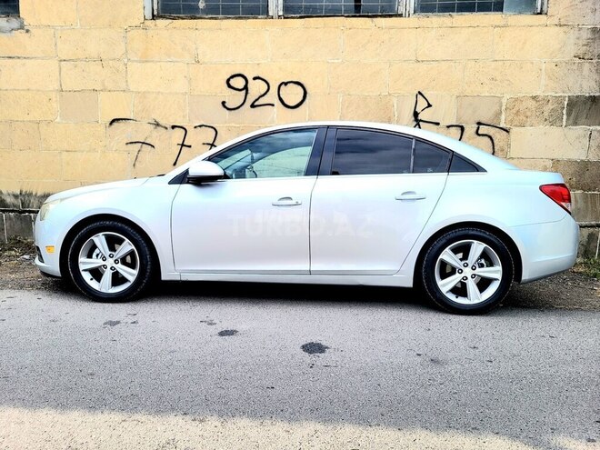 Chevrolet Cruze-10