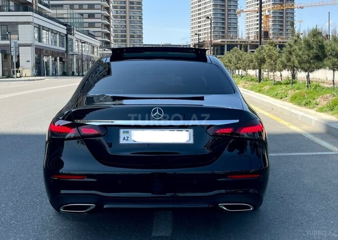 Mercedes E 300 de-2