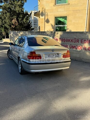 BMW 330-4