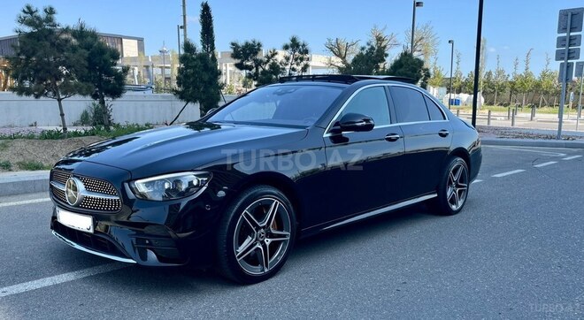 Mercedes E 300 de-4