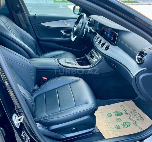 Mercedes E 300 de-18