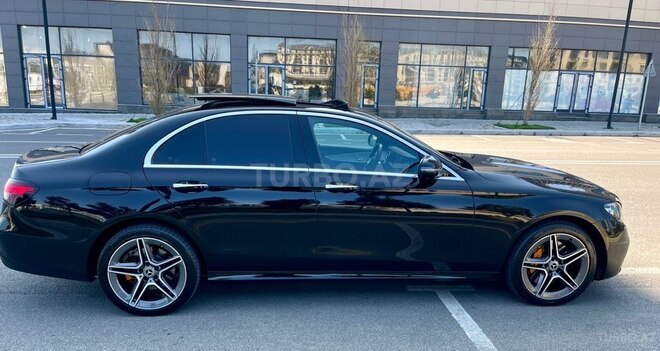 Mercedes E 300 de-8