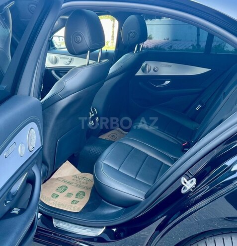 Mercedes E 300 de-17