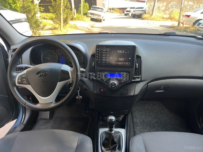 Hyundai i30-10