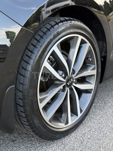 Kia Optima-13