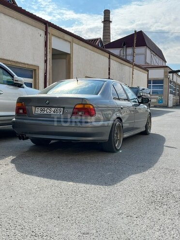 BMW 520-8