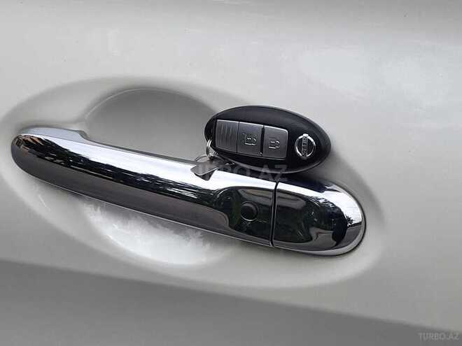 Nissan Note-9