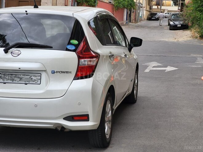 Nissan Note-4