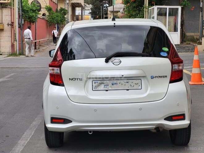 Nissan Note-3