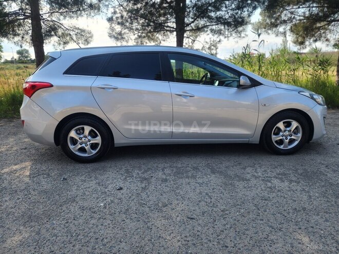 Hyundai i30-7