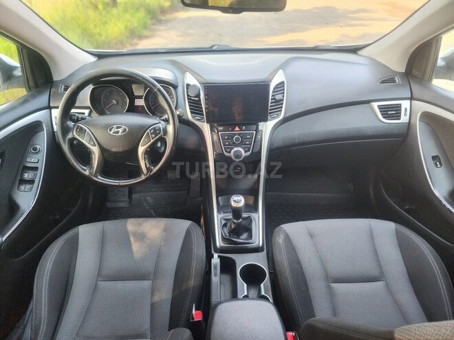 Hyundai i30-8