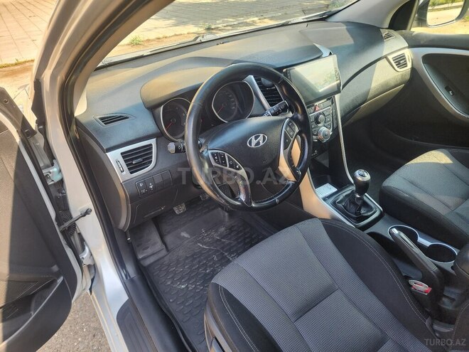 Hyundai i30-10