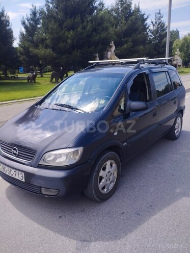 Opel Zafira-2