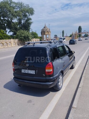 Opel Zafira-6