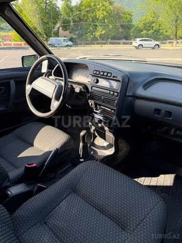 LADA (VAZ) 2113-8