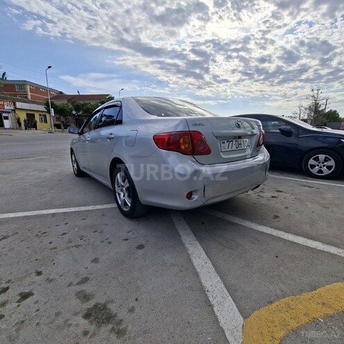 Toyota Corolla-8