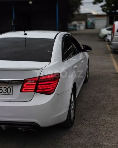 Chevrolet Cruze-11