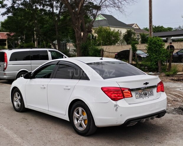 Chevrolet Cruze-14