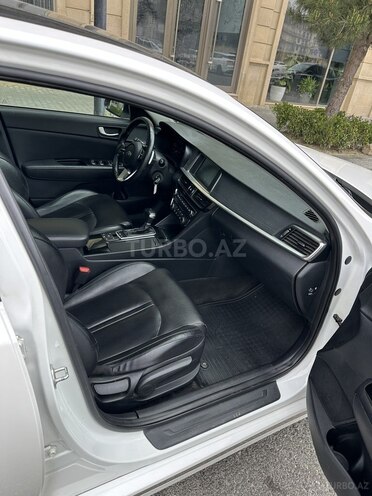 Kia Optima-11