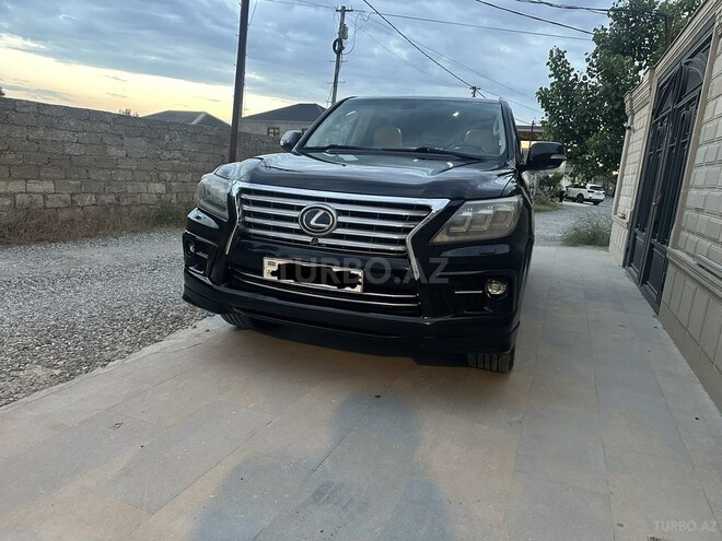 Lexus LX 570-1