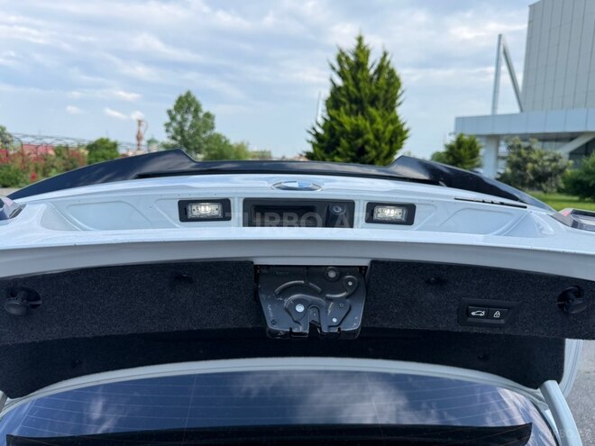 BMW 528-9
