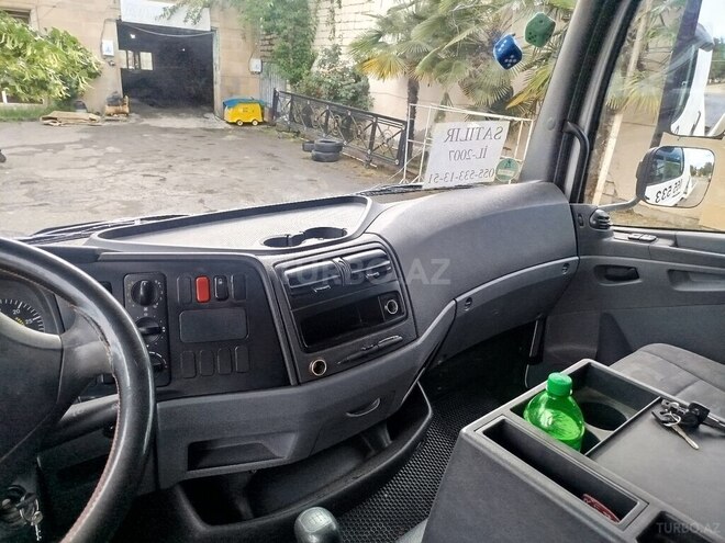Mercedes Atego 818-2